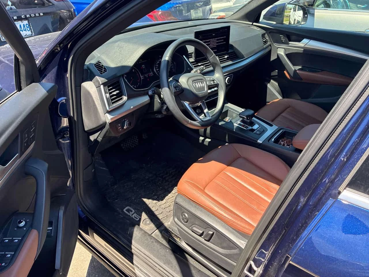 Audi Q5 Komfort| ОТ ПРЕДСТАВИТЕЛСТВО| 2 КЛЮЧА| КЛИПОВЕ, снимка 7 - Автомобили и джипове - 54688859