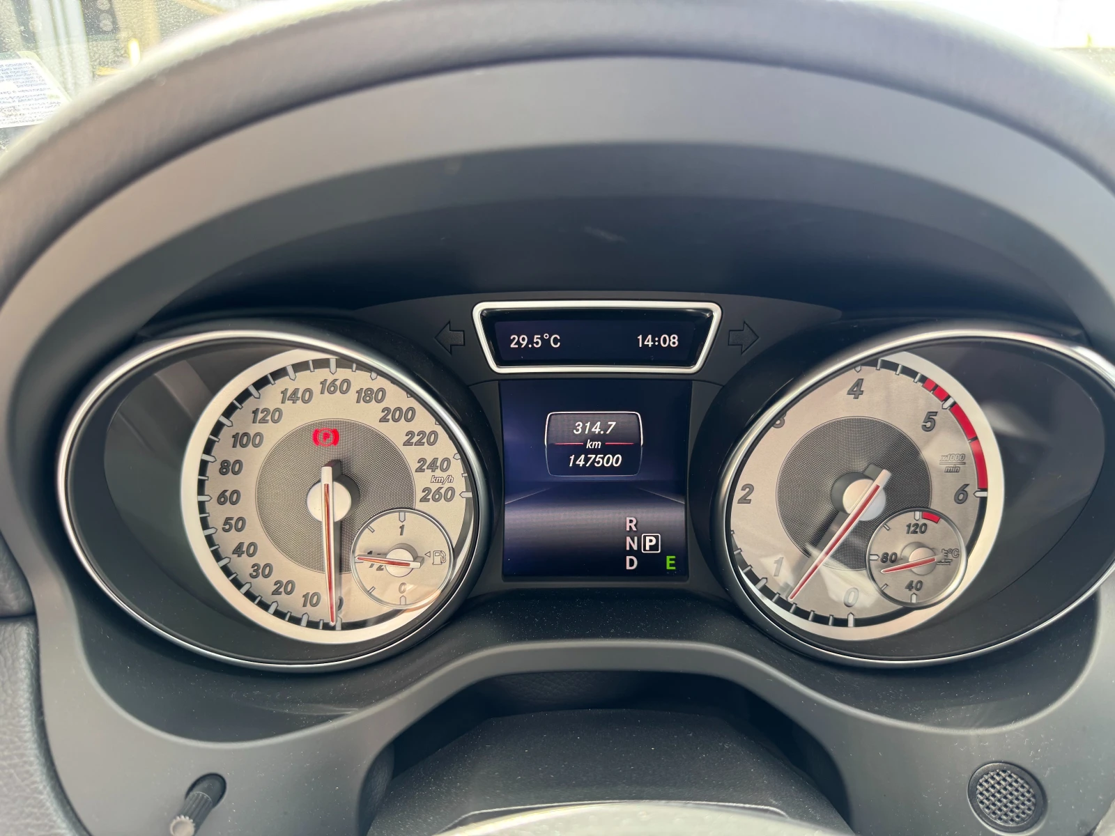Mercedes-Benz GLA 220 d 4MATIC AMG, снимка 16 - Автомобили и джипове - 54721623