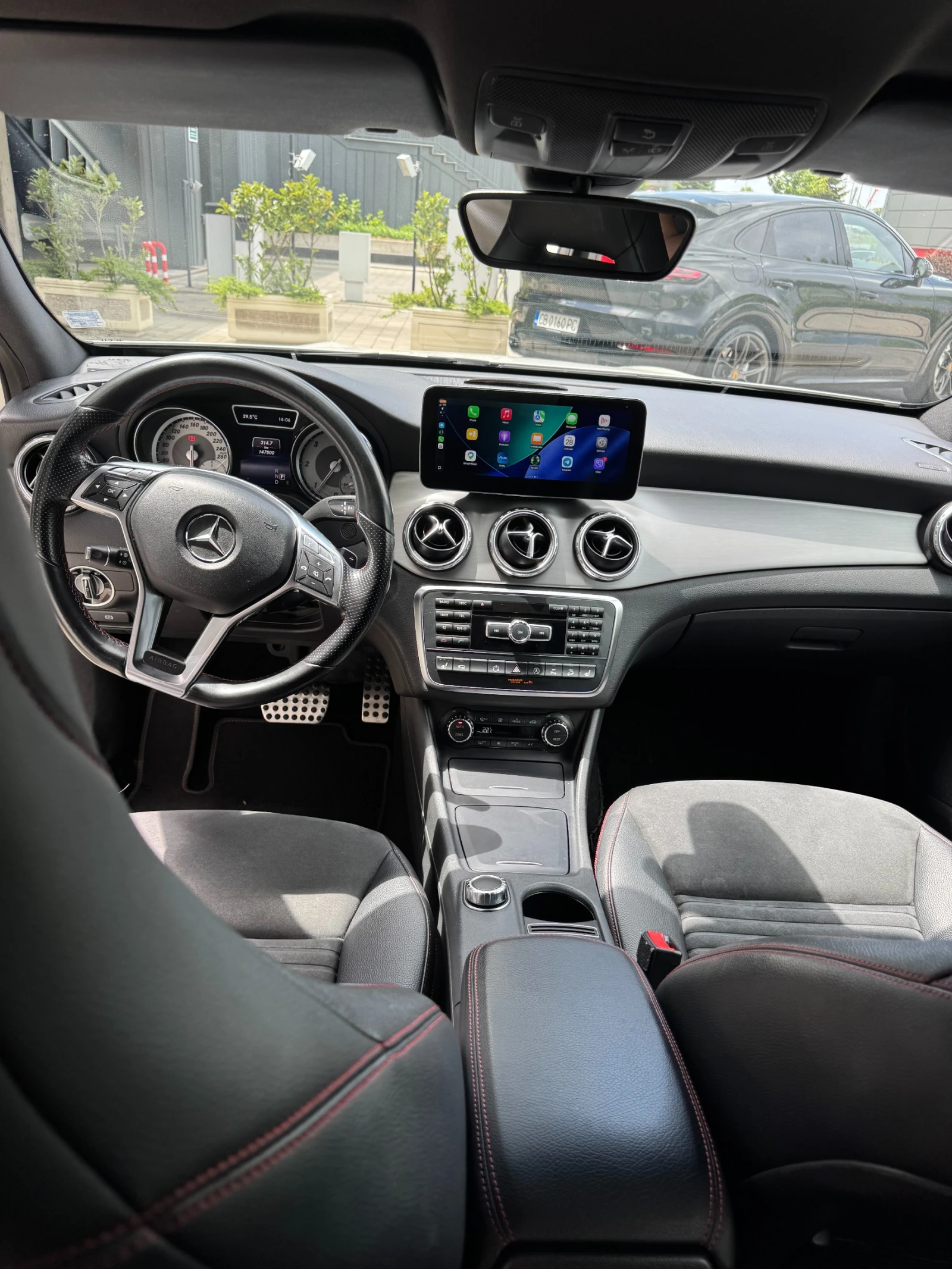 Mercedes-Benz GLA 220 d 4MATIC AMG, снимка 15 - Автомобили и джипове - 54721623