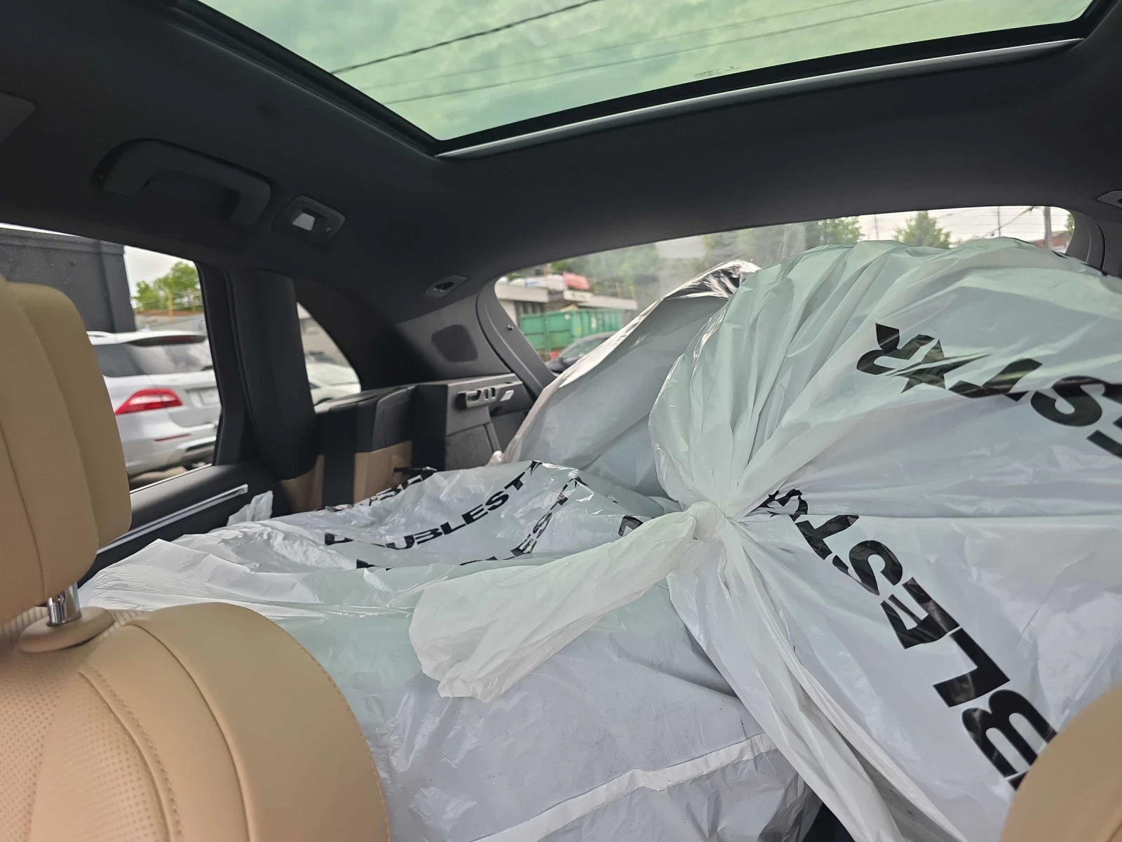 Porsche Macan ПОДГРЕВ * ОБДУХВАНЕ * ПАНОРАМА * CARFAX * , снимка 9 - Автомобили и джипове - 54946433