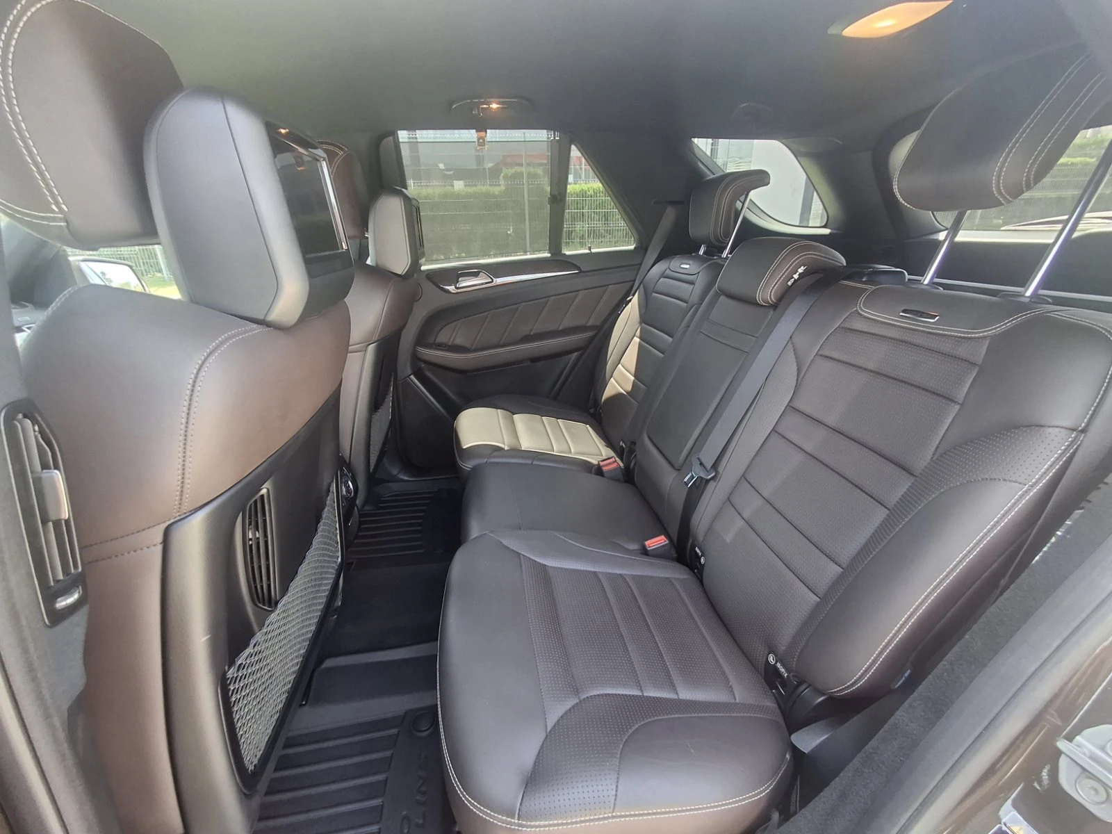 Mercedes-Benz GLE 63 S AMG 4MATIC, снимка 9 - Автомобили и джипове - 55751411