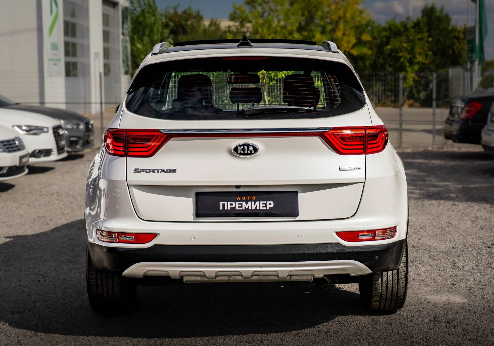 Kia Sportage 2.0CRDI-184hp-РЕАЛНИ КИЛОМЕТРИ!, снимка 5 - Автомобили и джипове - 56212118