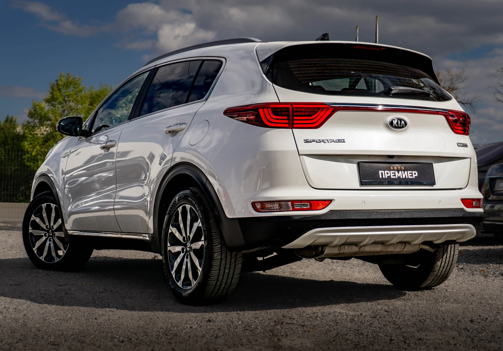 Kia Sportage 2.0CRDI-184hp-РЕАЛНИ КИЛОМЕТРИ!, снимка 6 - Автомобили и джипове - 56212118