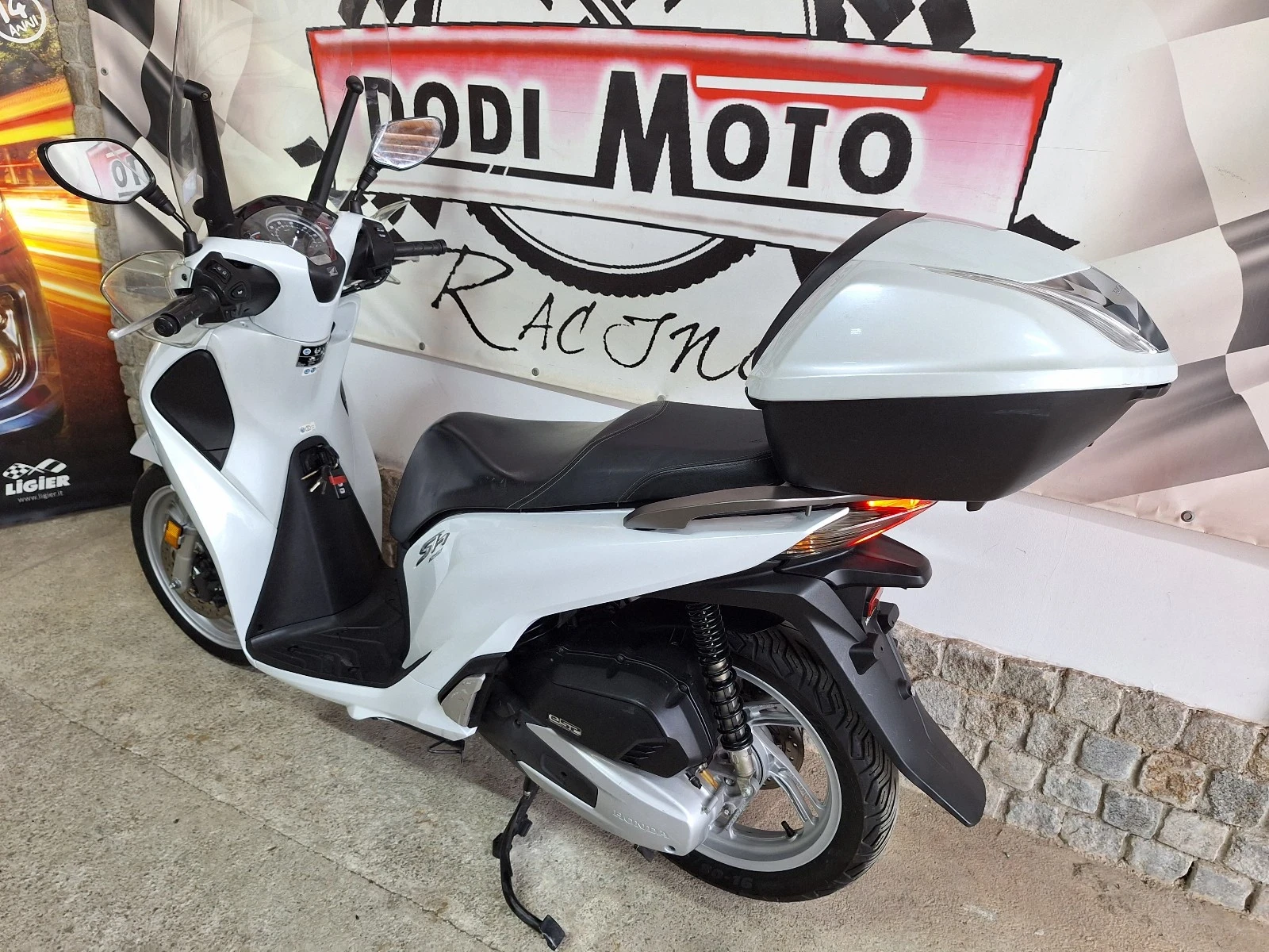 Honda Sh 125i ABS / LED* * *  - изображение 5