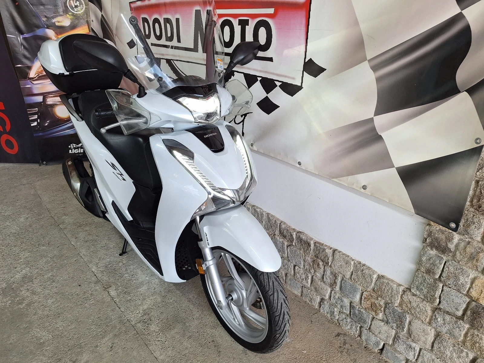 Honda Sh 125i ABS / LED* * *  - изображение 7