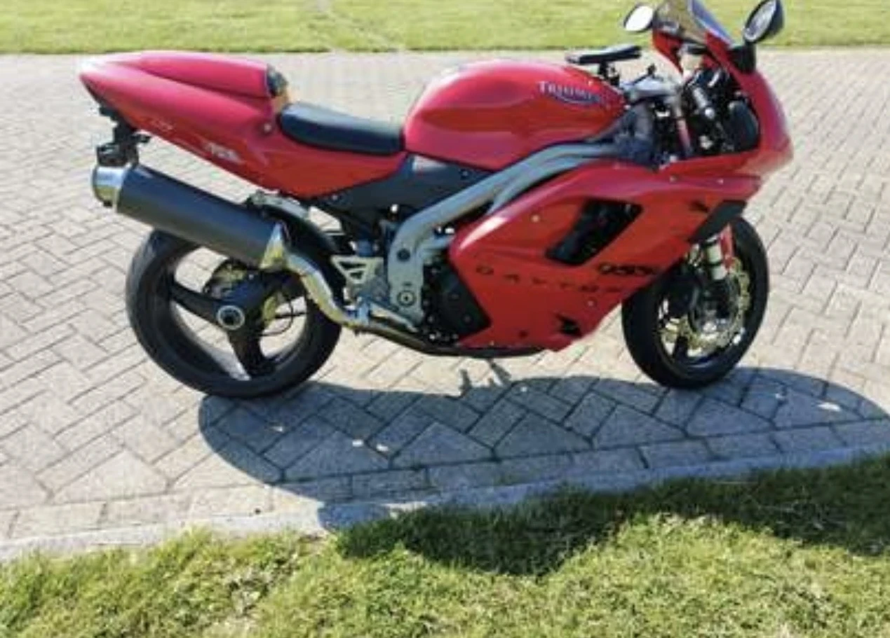Triumph Daytona, снимка 2 - Мотоциклети и мототехника - 55981398