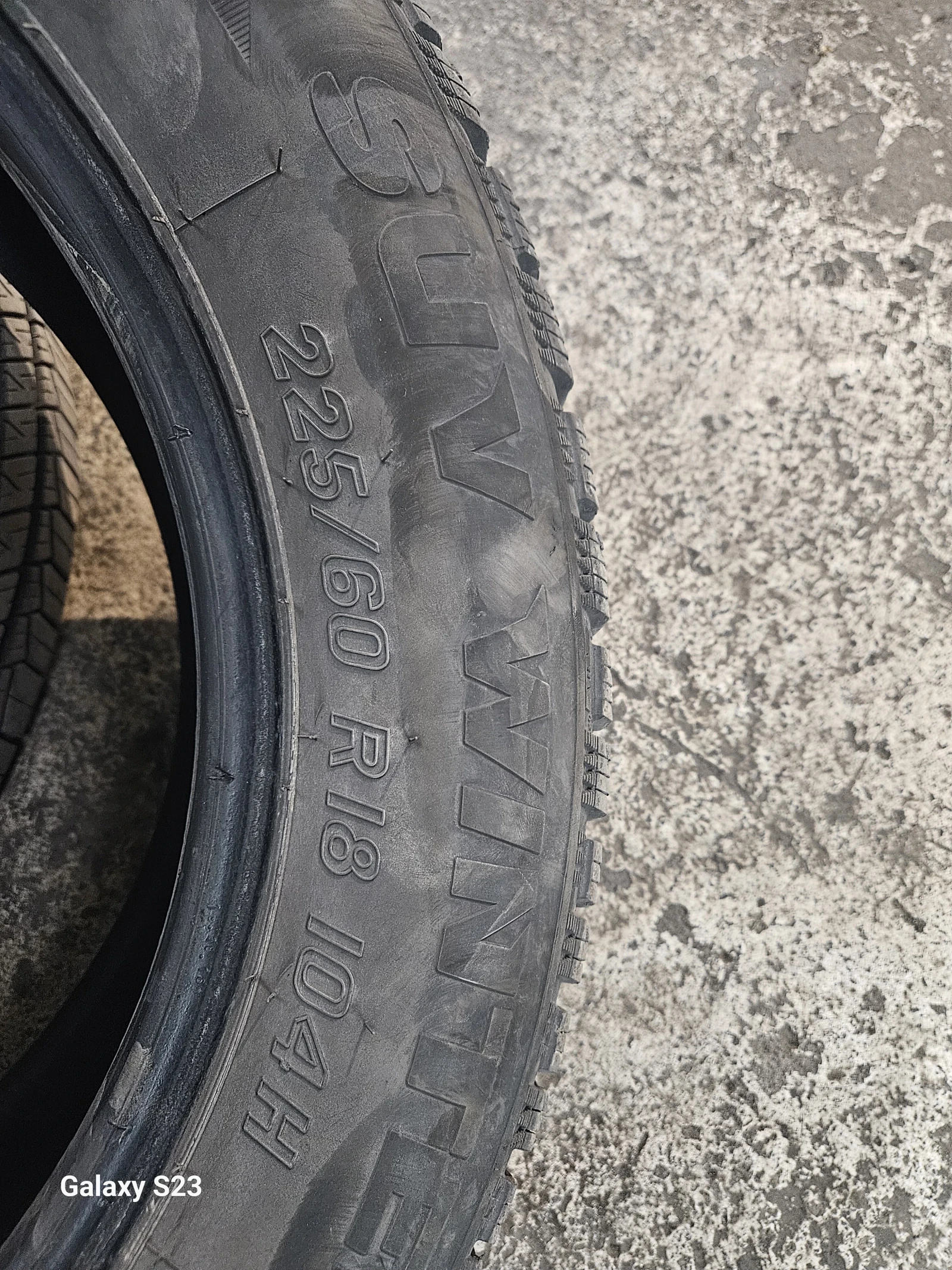 ���� 225/60R18 | Mobile.bg � ����������� 2