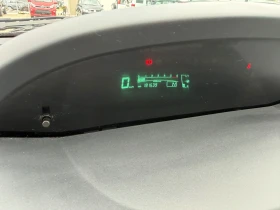 Toyota Yaris 1.4d/90hp/AUTOMATIC/, снимка 13