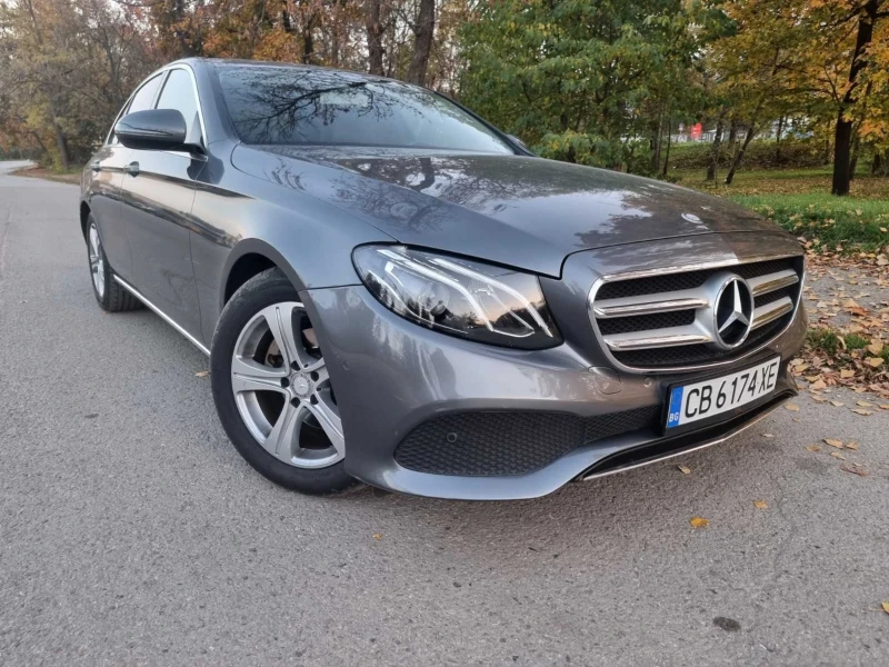 Mercedes-Benz E 220, снимка 4 - Автомобили и джипове - 47805171