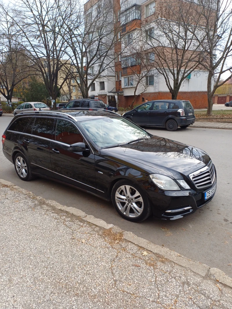 Mercedes-Benz E 220, снимка 6 - Автомобили и джипове - 48180650