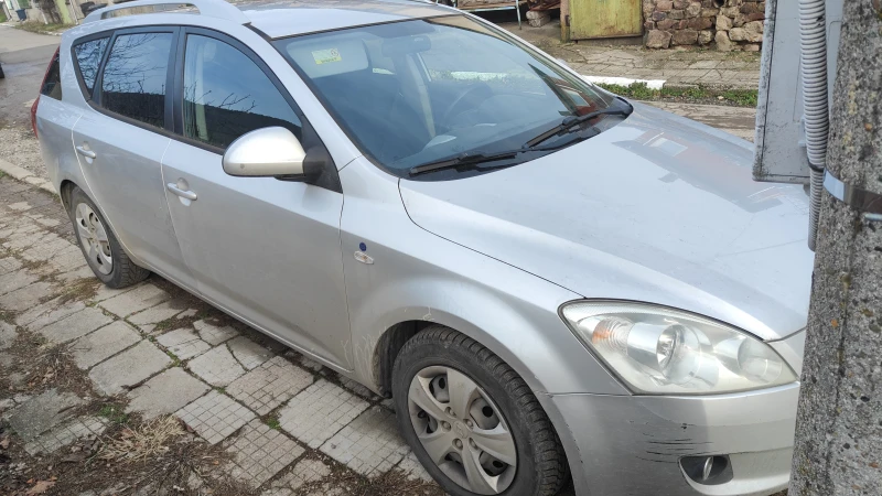 Kia Ceed, снимка 2 - Автомобили и джипове - 48419762