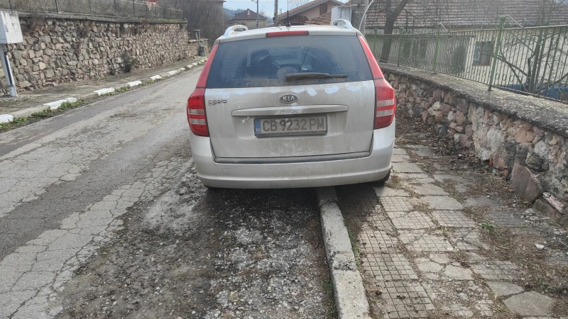 Kia Ceed, снимка 6 - Автомобили и джипове - 48419762