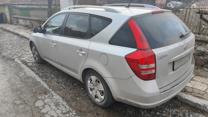 Kia Ceed, снимка 4 - Автомобили и джипове - 48419762