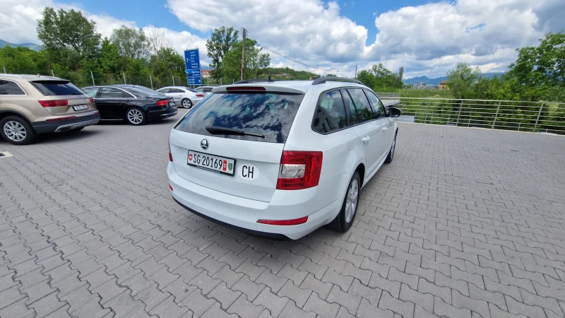 Skoda Octavia 4x4 ЛИЗИНГ, снимка 5 - Автомобили и джипове - 50285615