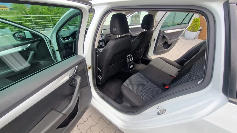 Skoda Octavia 4x4 ЛИЗИНГ, снимка 10 - Автомобили и джипове - 50285615