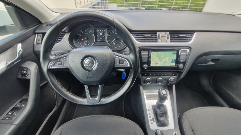 Skoda Octavia 4x4 ЛИЗИНГ, снимка 14 - Автомобили и джипове - 50285615
