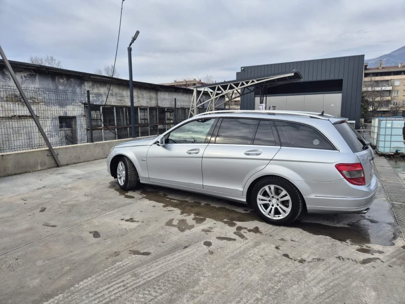 Mercedes-Benz C 220 C220, снимка 4 - Автомобили и джипове - 51501142