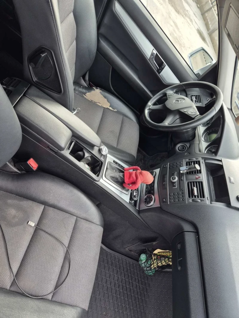 Mercedes-Benz C 220 C220, снимка 10 - Автомобили и джипове - 51501142