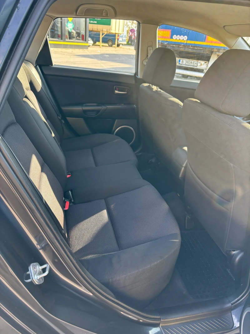 Mazda 3, снимка 6 - Автомобили и джипове - 52311478