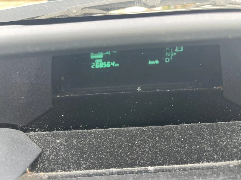 Toyota Prius, снимка 6 - Автомобили и джипове - 52618607