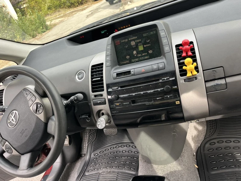Toyota Prius, снимка 5 - Автомобили и джипове - 52618607