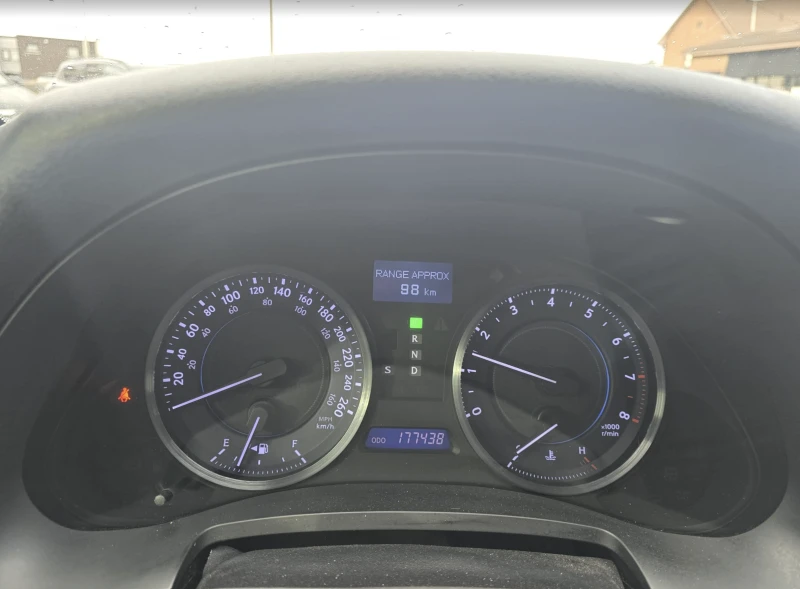 Lexus IS 350 AWD, 3.5L, снимка 8 - Автомобили и джипове - 52749520