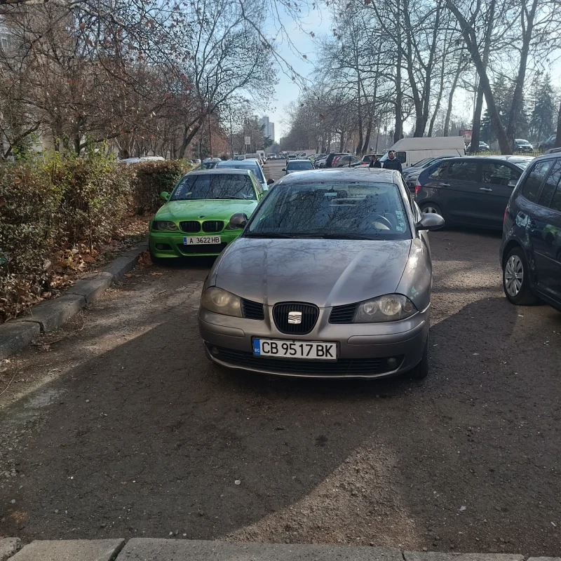 Seat Ibiza, снимка 2 - Автомобили и джипове - 52819378