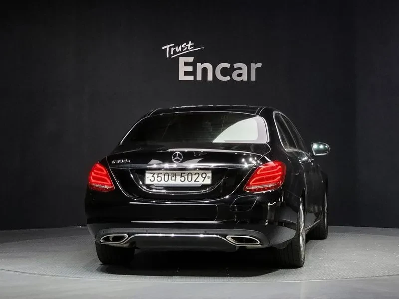 Mercedes-Benz C 350 E, снимка 4 - Автомобили и джипове - 55786226