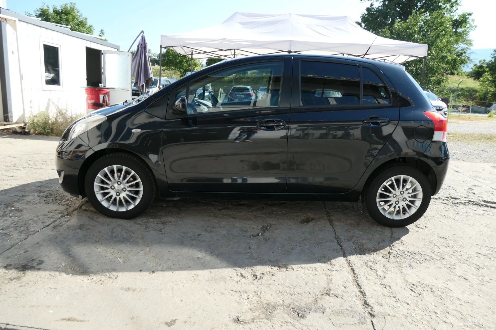 Toyota Yaris 1.33 Dual VVTI 101кс АВТОМАТ MMT SOL ДЖАНТИ - изображение 8