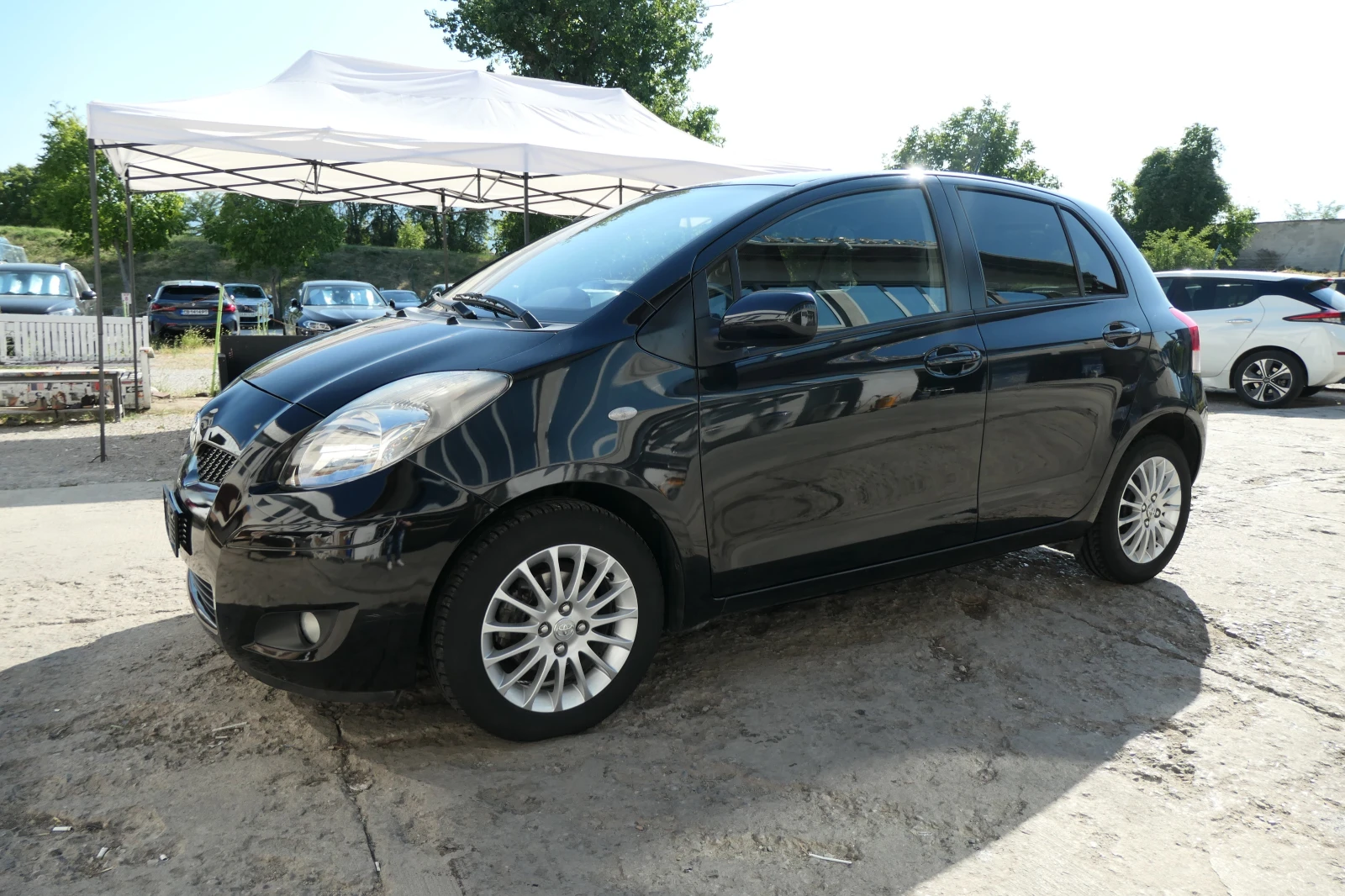 Toyota Yaris 1.33 Dual VVTI 101кс АВТОМАТ MMT SOL ДЖАНТИ - изображение 9