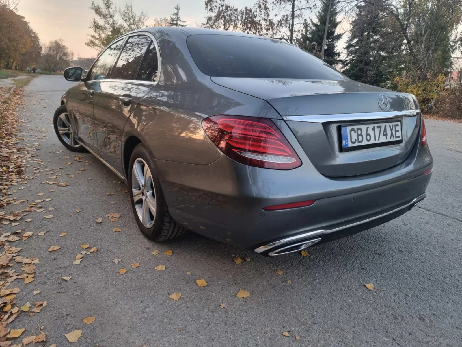 Mercedes-Benz E 220  - изображение 2