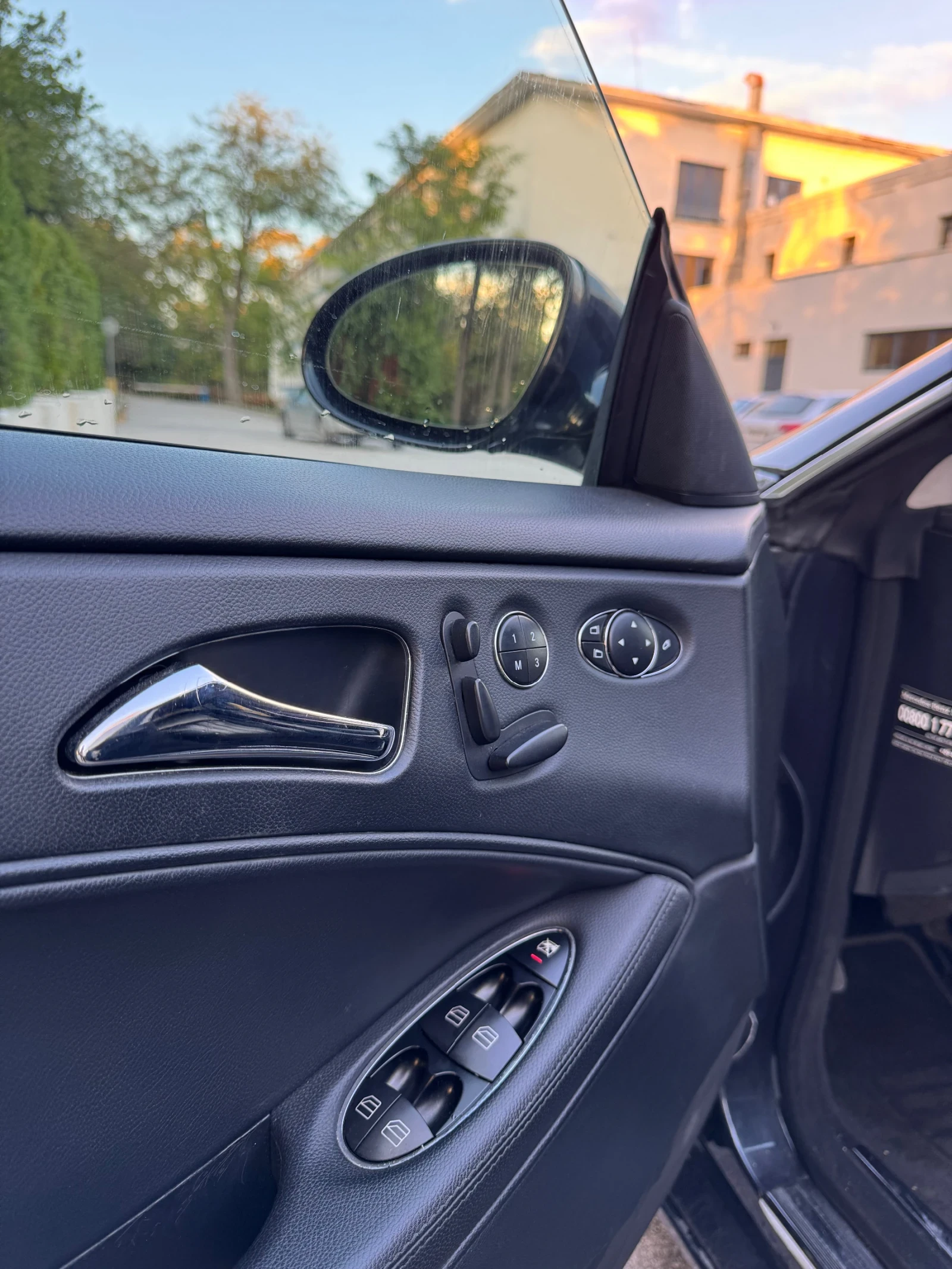 Mercedes-Benz CLS 320  - изображение 7