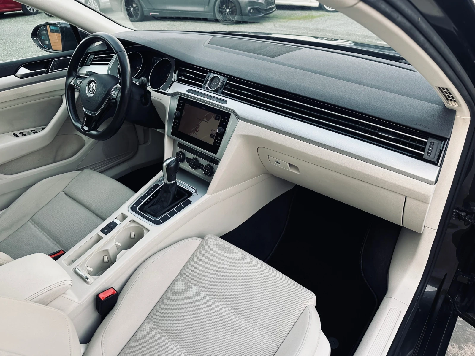 VW Passat 2.0 TDI/Distronic/Navi/Keyless  | Mobile.bg   15