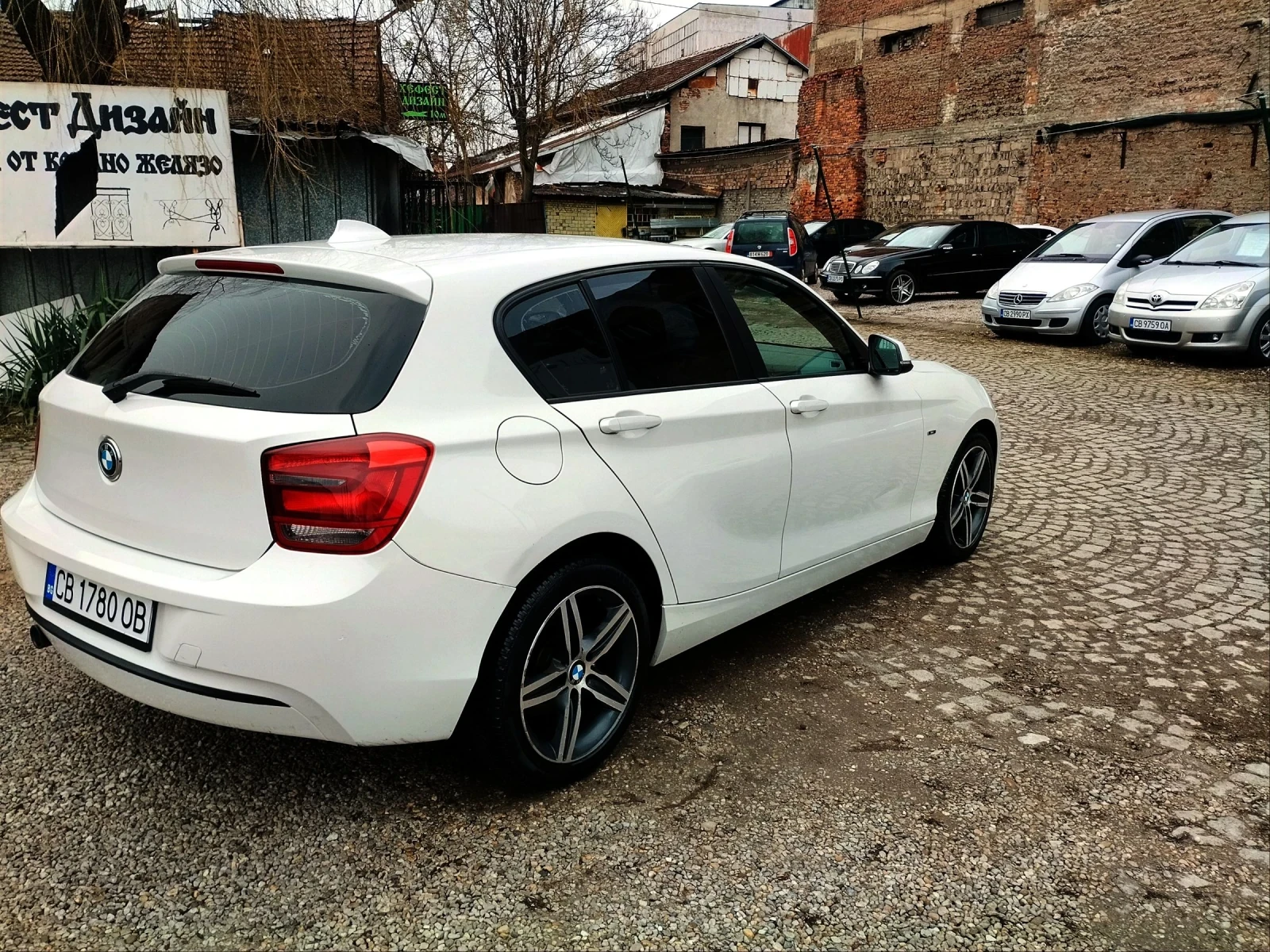 BMW 116 2.0D SPORT NAVI - изображение 7