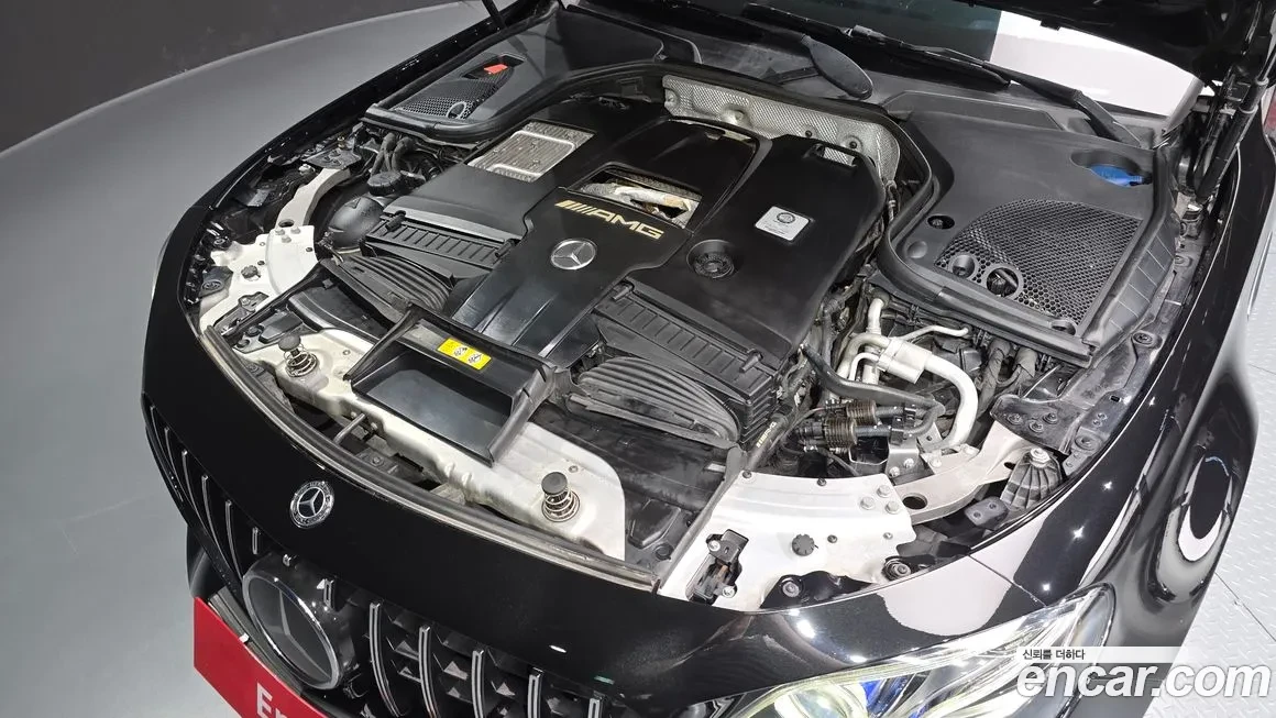 Mercedes-Benz E 63 AMG 2018* BURMASTER* HEAD-UP* CARBON* ОБДУХ* КРАЙНА ЦЕ, снимка 6 - Автомобили и джипове - 54170016