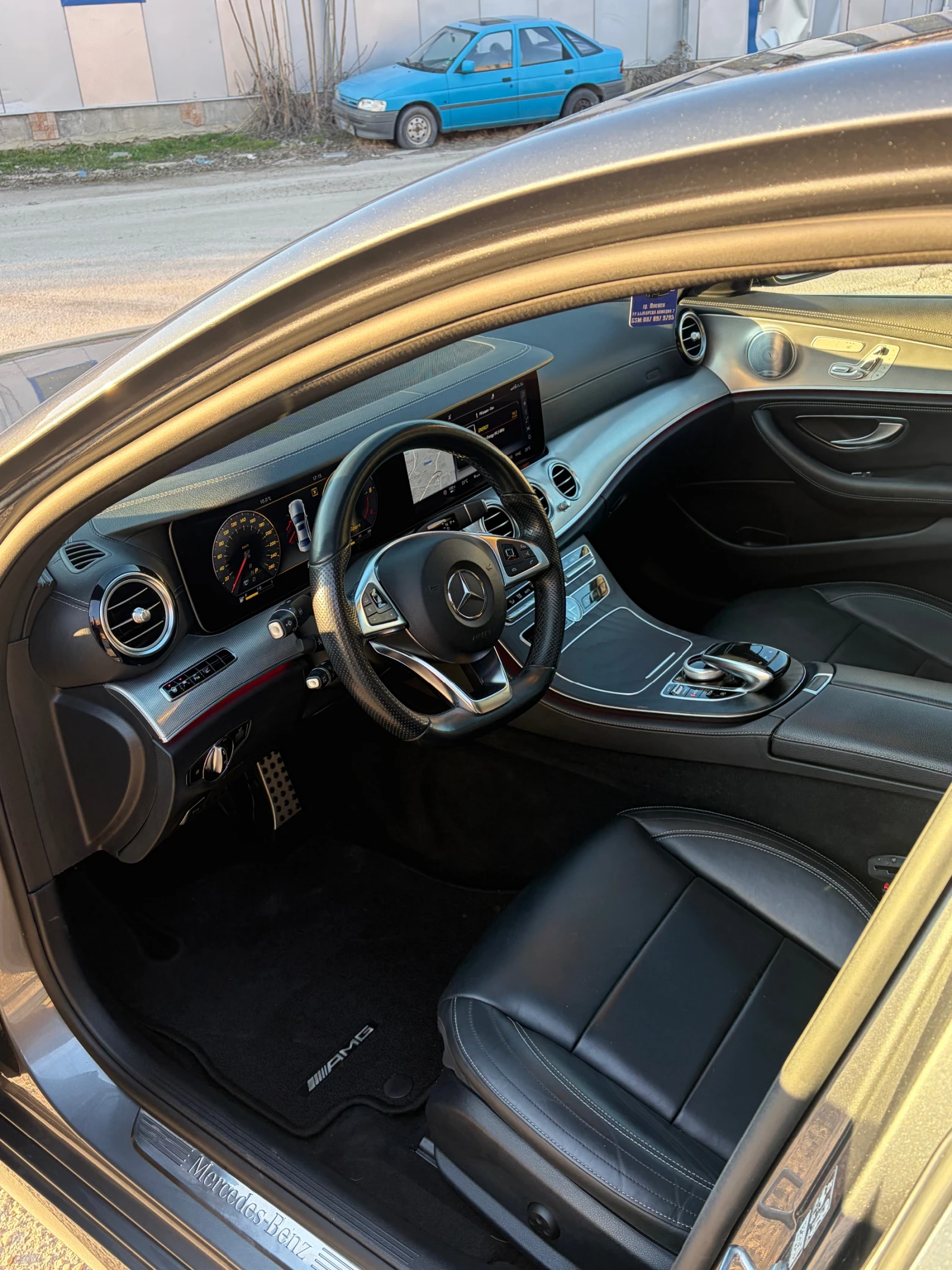 Mercedes-Benz E 350 74000kmAMG 4Matic Pano BURMASTER Head up, снимка 10 - Автомобили и джипове - 54196209