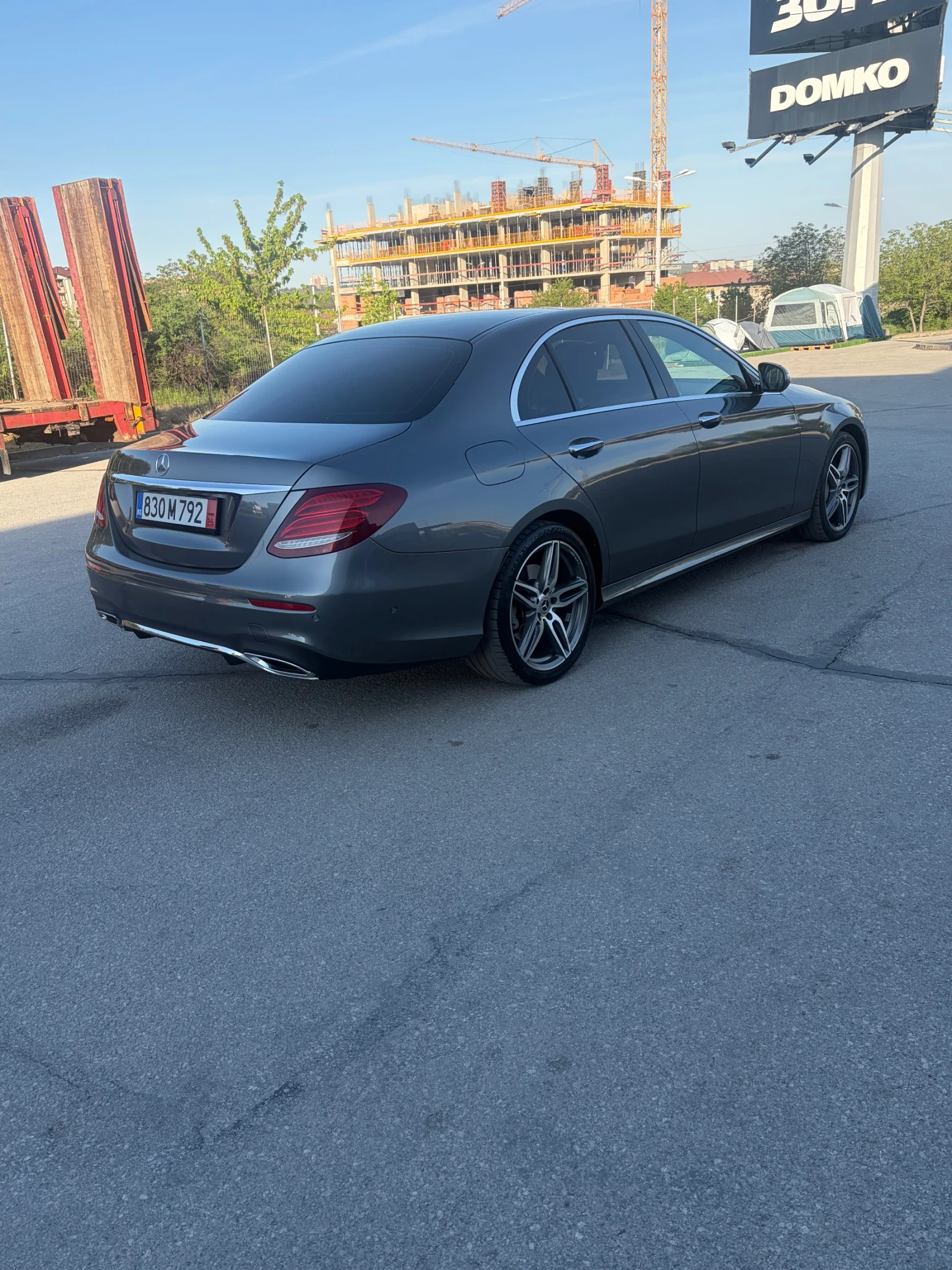 Mercedes-Benz E 350 74000kmAMG 4Matic Pano BURMASTER Head up, снимка 4 - Автомобили и джипове - 54196209