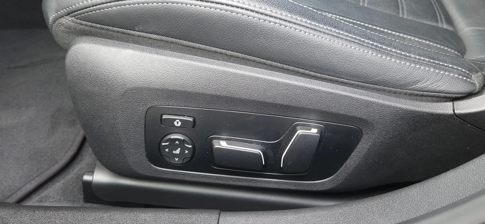 BMW 320 xDrive | M-Sport | HUD | Harman Kardon | Гаранция, снимка 12 - Автомобили и джипове - 54295580