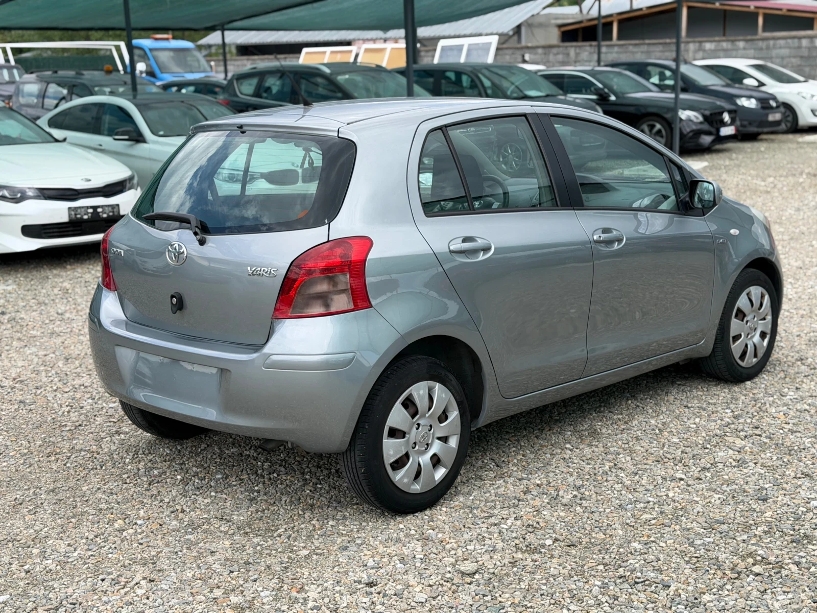 Toyota Yaris 1.4d/90hp/AUTOMATIC/, снимка 6 - Автомобили и джипове - 54625424