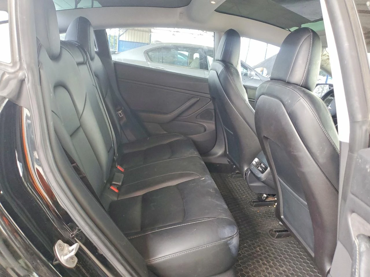 Tesla Model 3, снимка 10 - Автомобили и джипове - 54647774