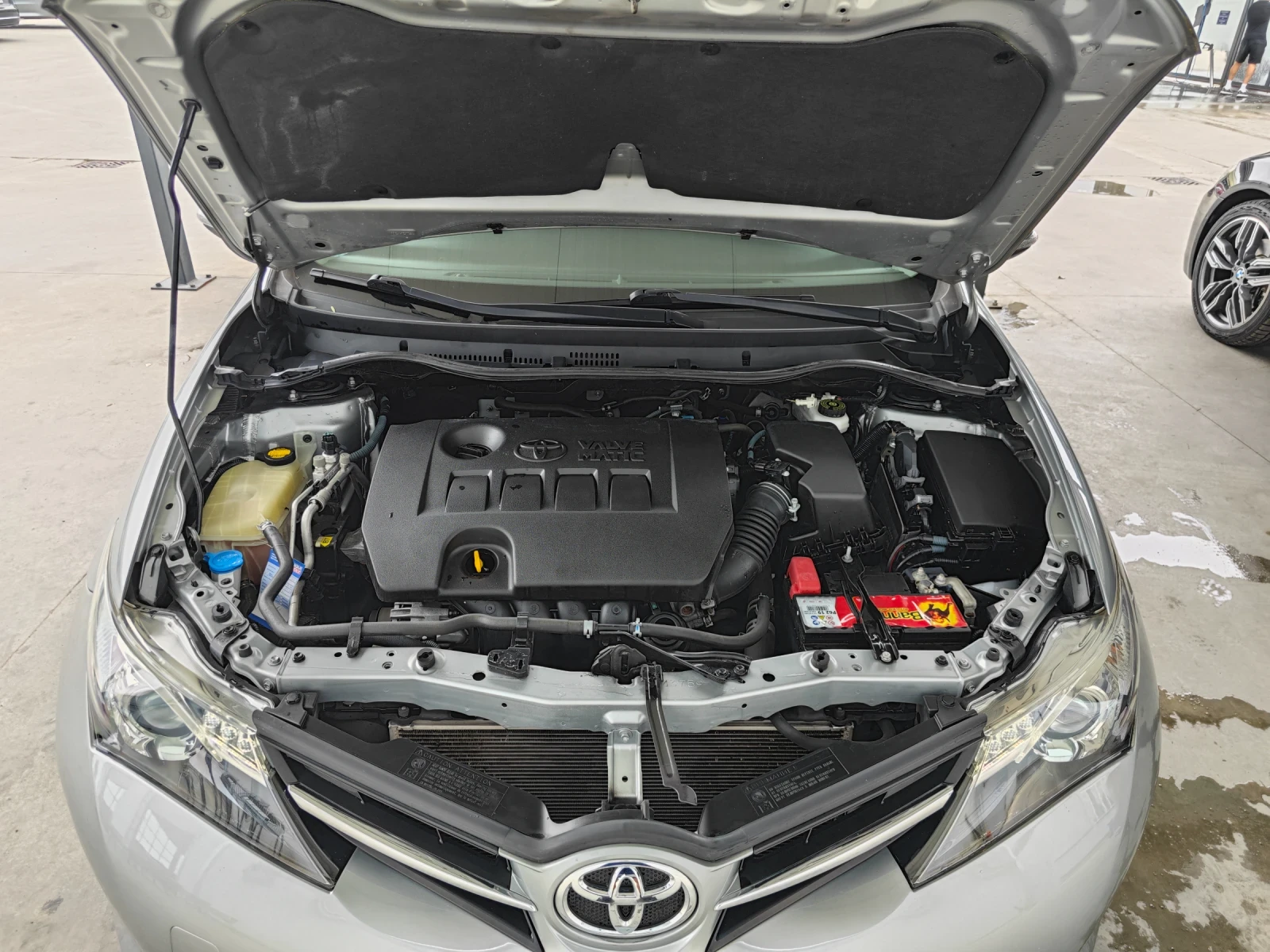 Toyota Auris 1.6-Швейцария, снимка 8 - Автомобили и джипове - 54905699