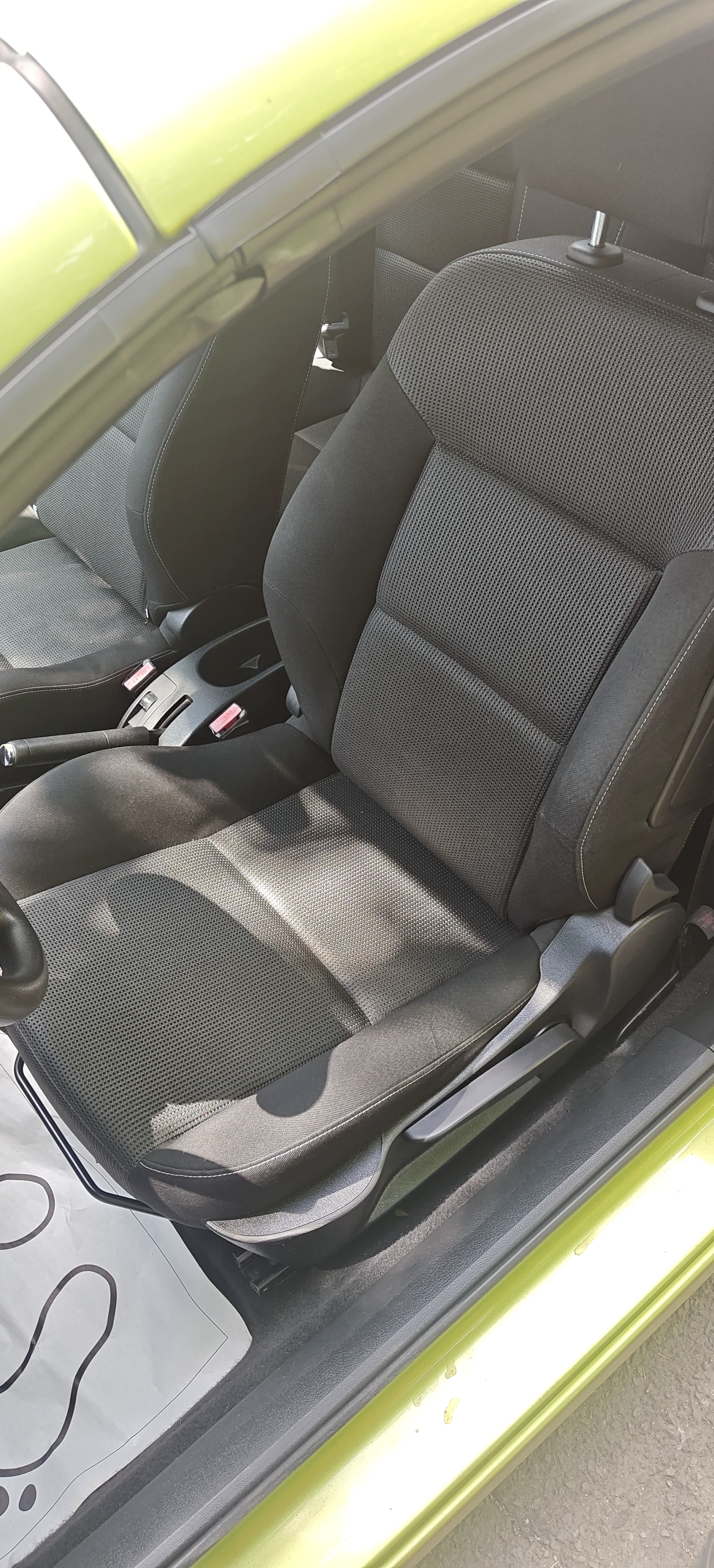 Peugeot 207 1.6 16v * НОВО* 75000км., снимка 9 - Автомобили и джипове - 55324972