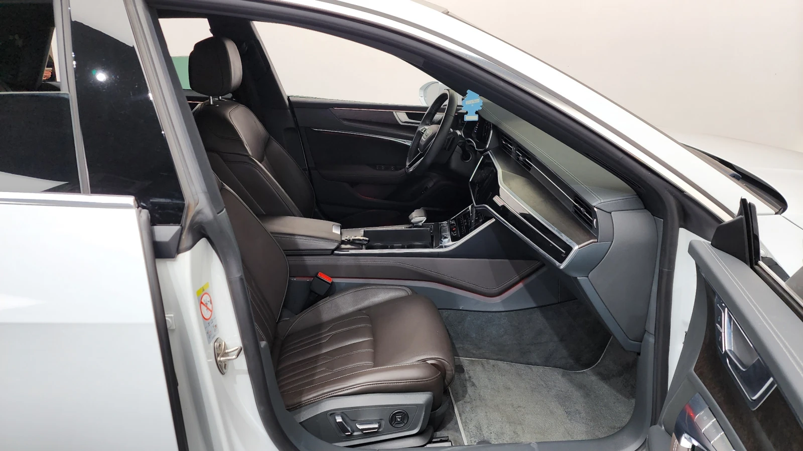 Audi A7 55 TFSI quattro* SOFT CLOSE* МАСАЖ* КРАЙНА ЦЕНА, снимка 11 - Автомобили и джипове - 55336549