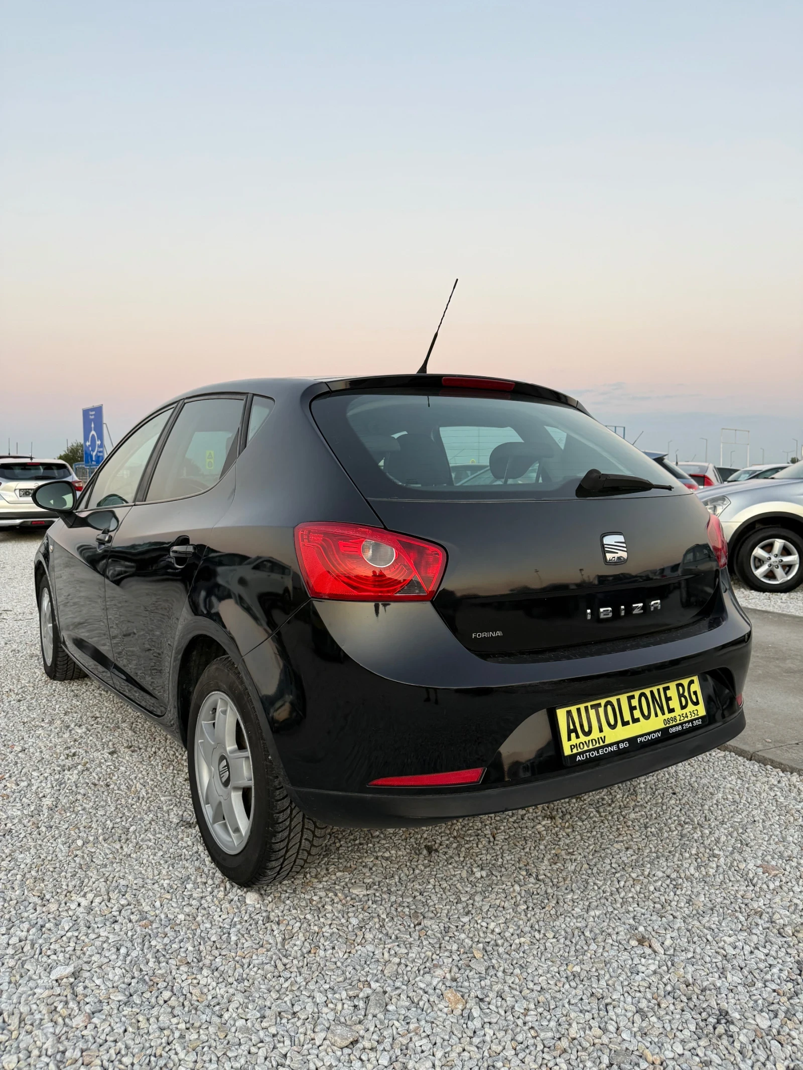Seat Ibiza 1.2 TDi, снимка 4 - Автомобили и джипове - 55650366