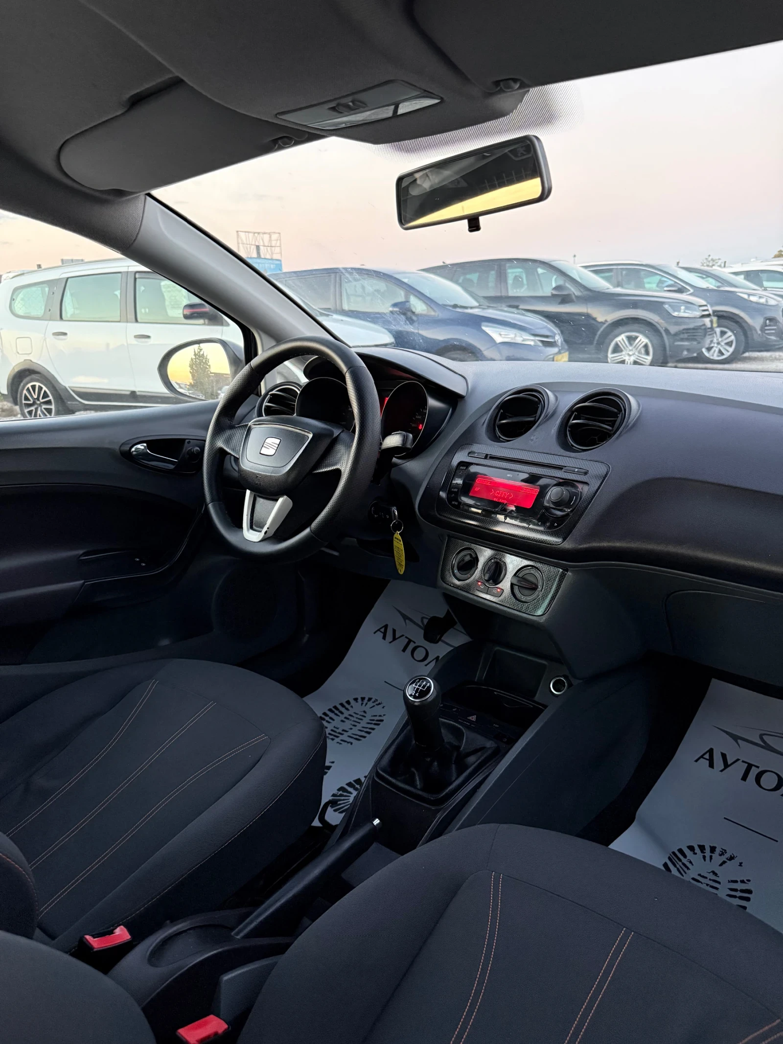 Seat Ibiza 1.2 TDi, снимка 9 - Автомобили и джипове - 55650366