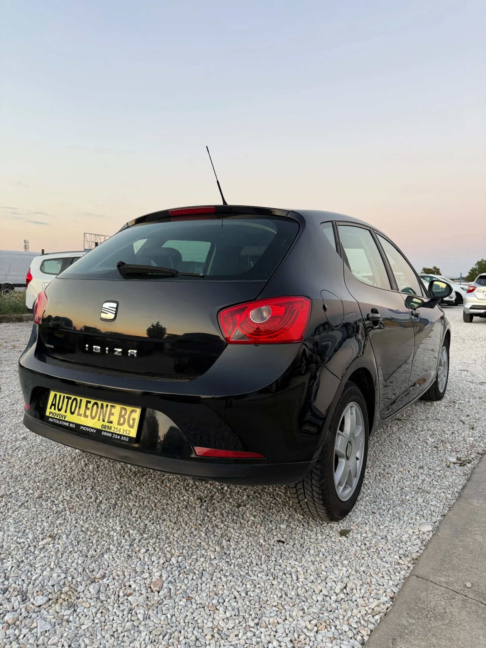 Seat Ibiza 1.2 TDi, снимка 6 - Автомобили и джипове - 55650366