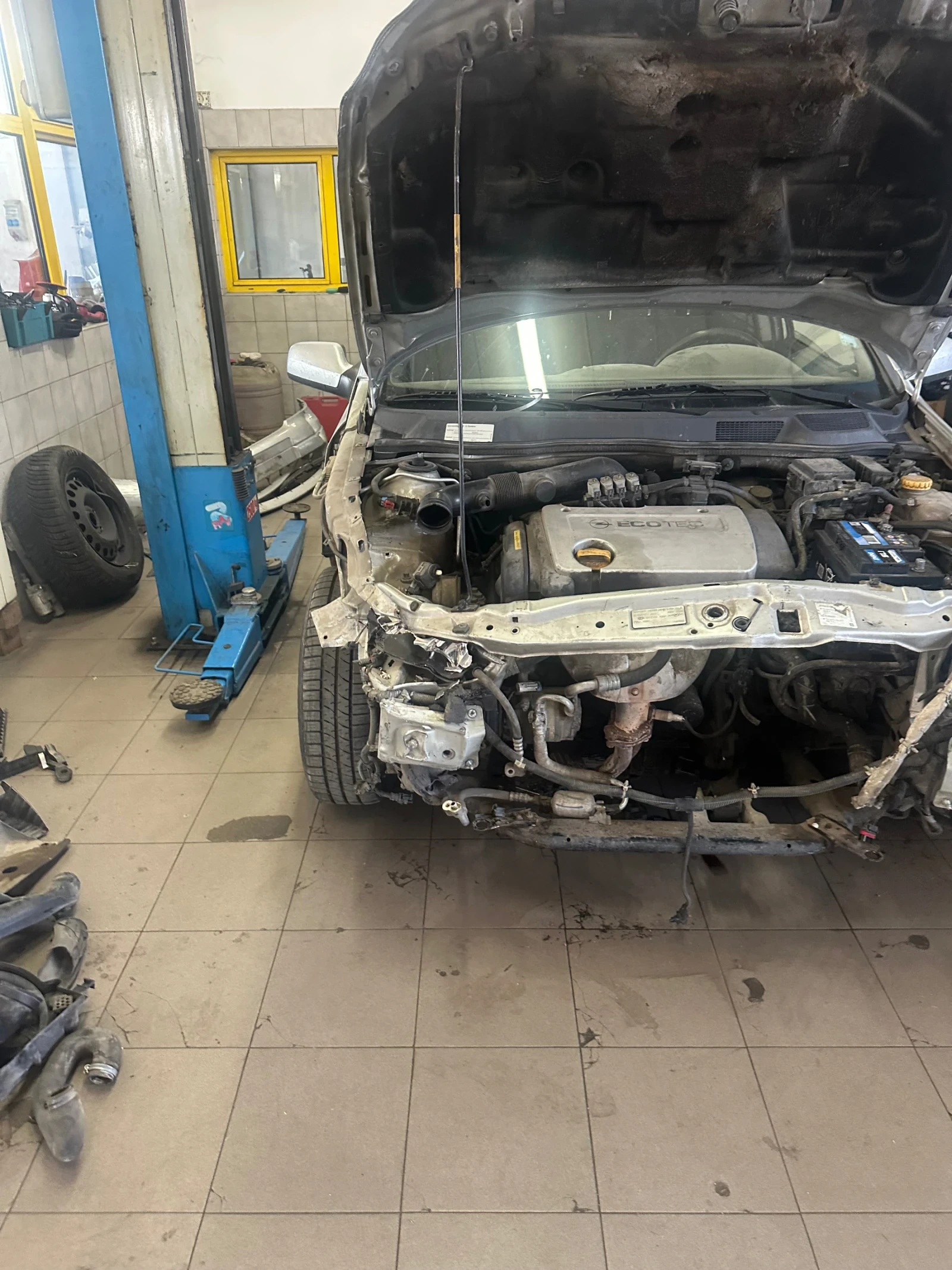 Opel Astra, снимка 3 - Автомобили и джипове - 55741131