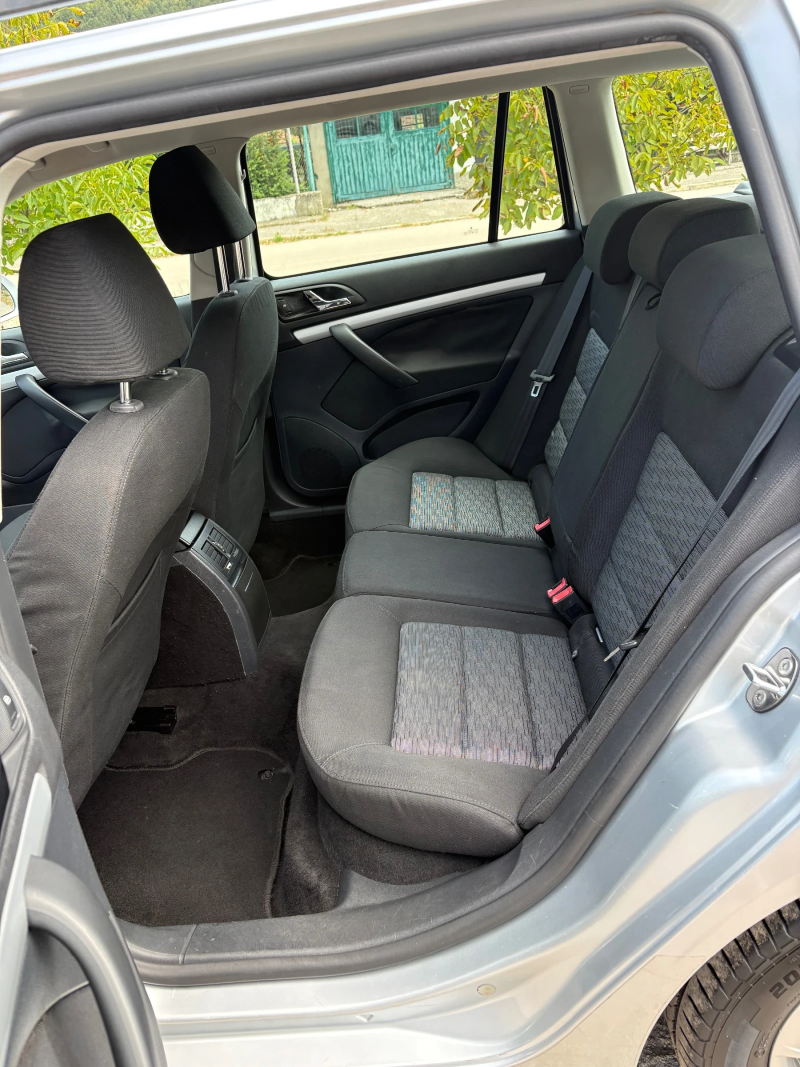 Skoda Octavia 1.9 TDI 105 , снимка 8 - Автомобили и джипове - 55767942