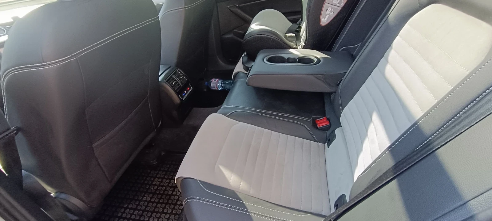 VW Passat 2.0 TDI, снимка 13 - Автомобили и джипове - 56013313