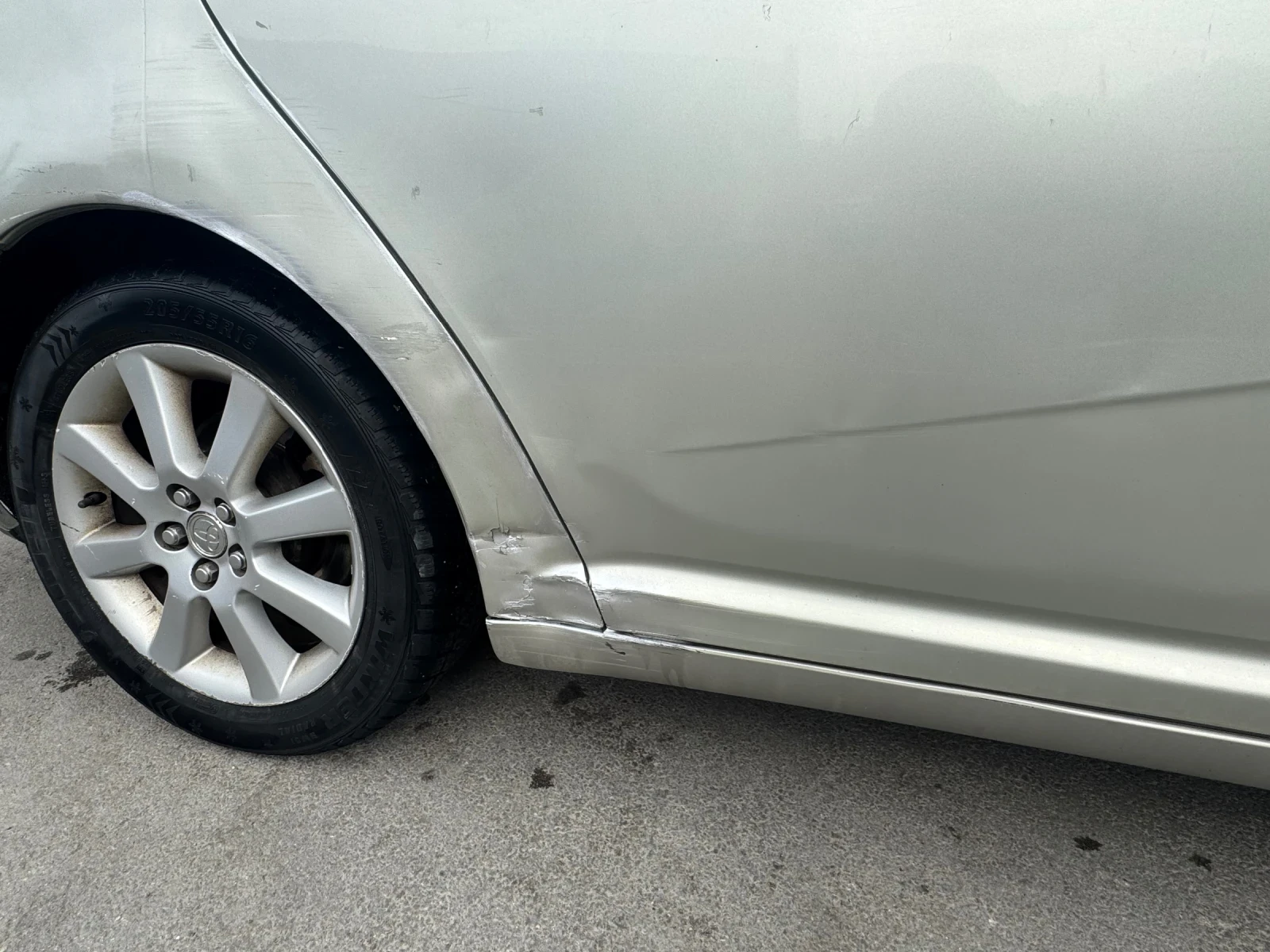 Toyota Avensis, снимка 5 - Автомобили и джипове - 56164895